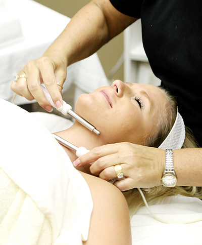#1, Tyler, Texas, chiropractor, quality chiropractic to obtain wellness. We treat neck, back, arm, leg, & spinal or spine pain & numbness. We also treat headaches, migraines, sinus pressure, atlas, C1, upper clavical, subluxation complex, NUCCA, orthospinology, nervous system